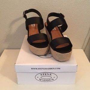 Steve Madden Marian Black wedges